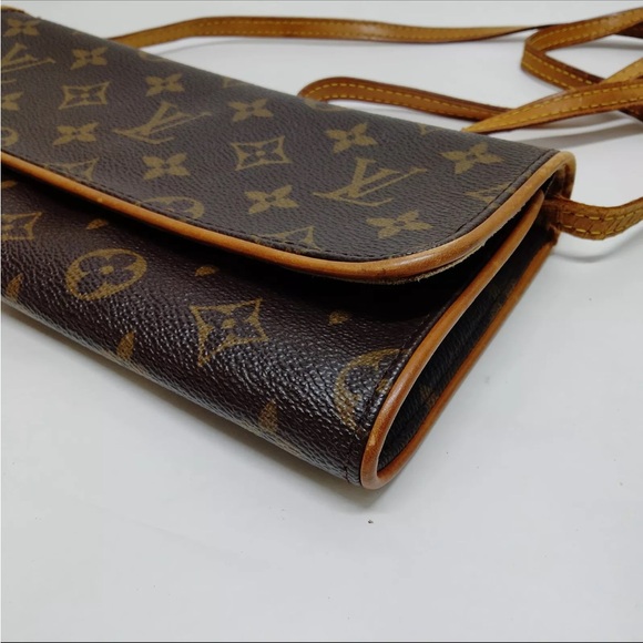 Authentic LOUIS VUITTON MONOGRAM POCHETTE TWIN GM - Picture 9 of 12